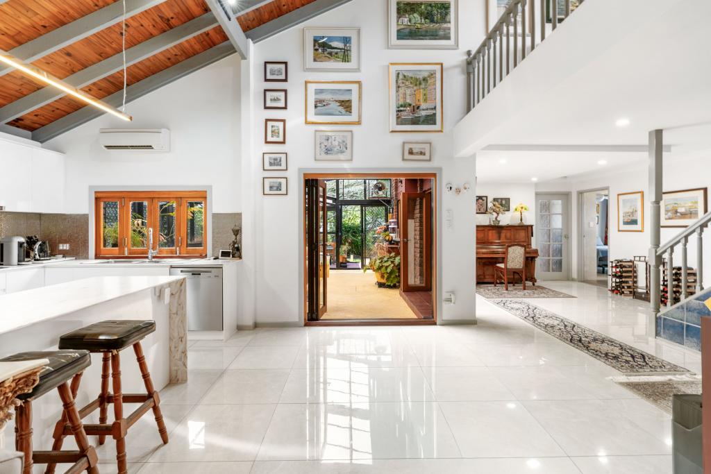 9 BOLGART CT, ELANORA, QLD 4221