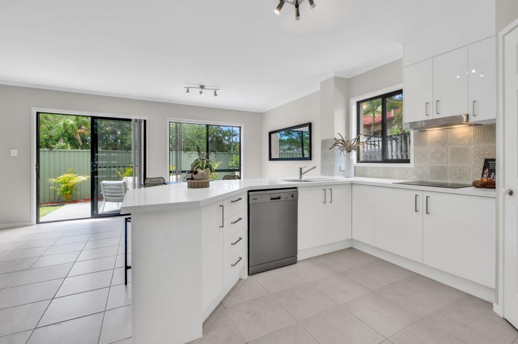 6 Scots Pl, Robina, QLD 4226