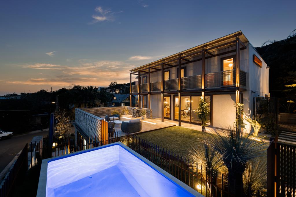 6 Young St, Coledale, NSW 2515