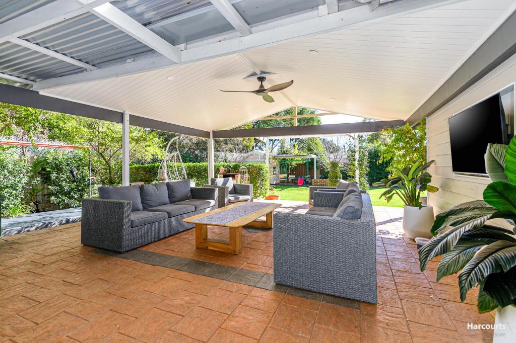 11 Kembla St, Kelmscott, WA 6111