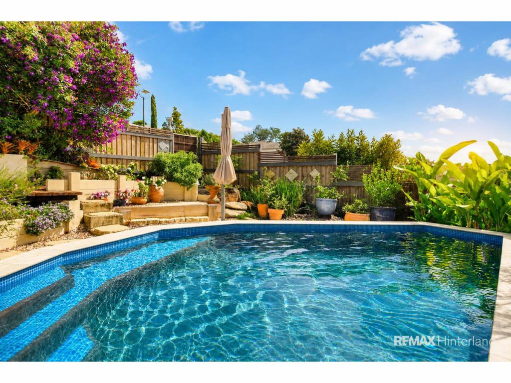 14 Snowwood Ave, Maleny, QLD 4552