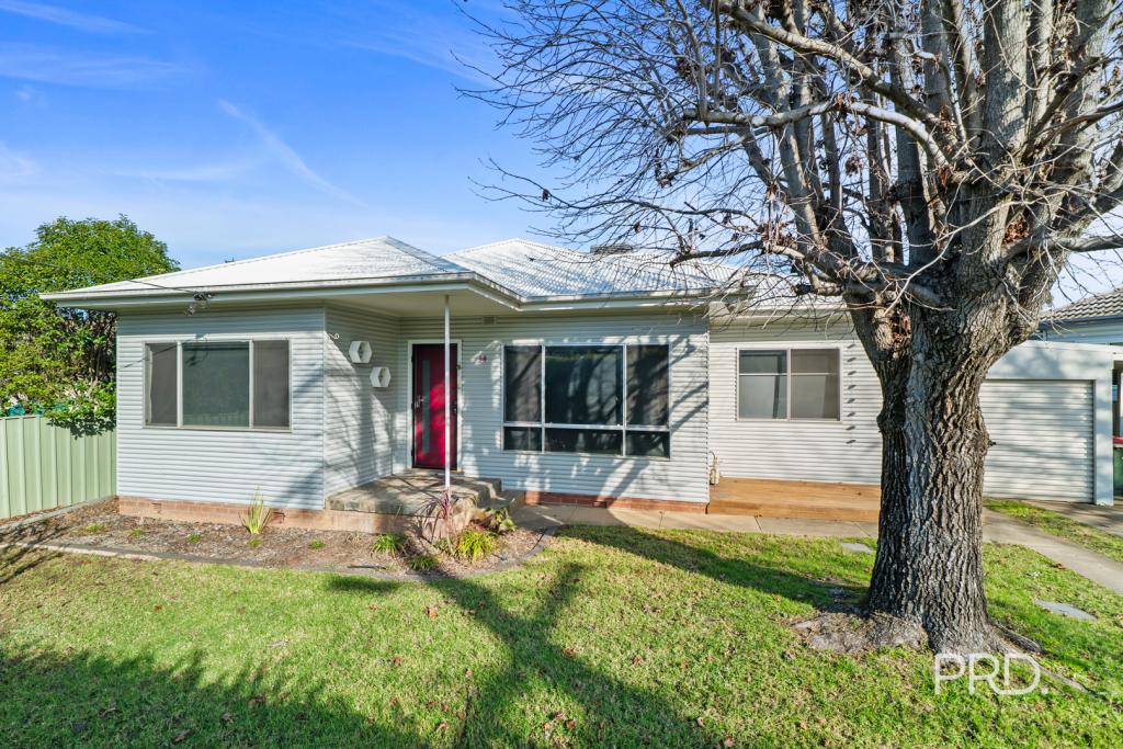 34 Stanley St, Kooringal, NSW 2650