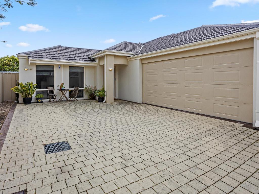 38B NINEHAM AVE, SPEARWOOD, WA 6163