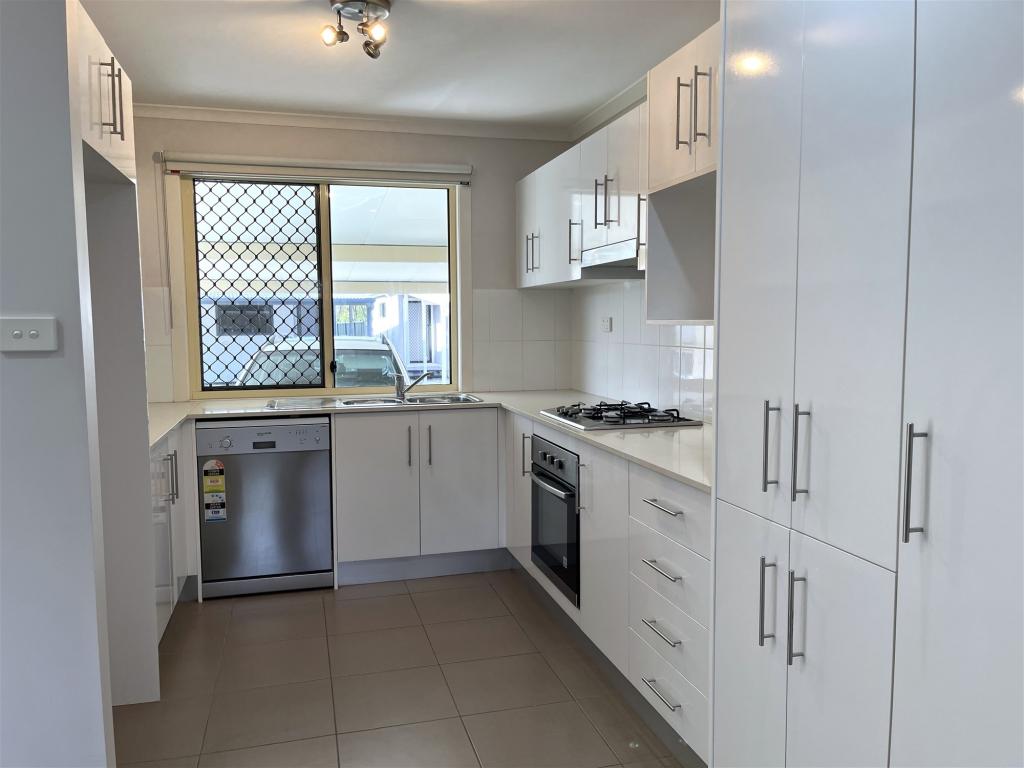 9/5 Atkinson St, Middlemount, QLD 4746