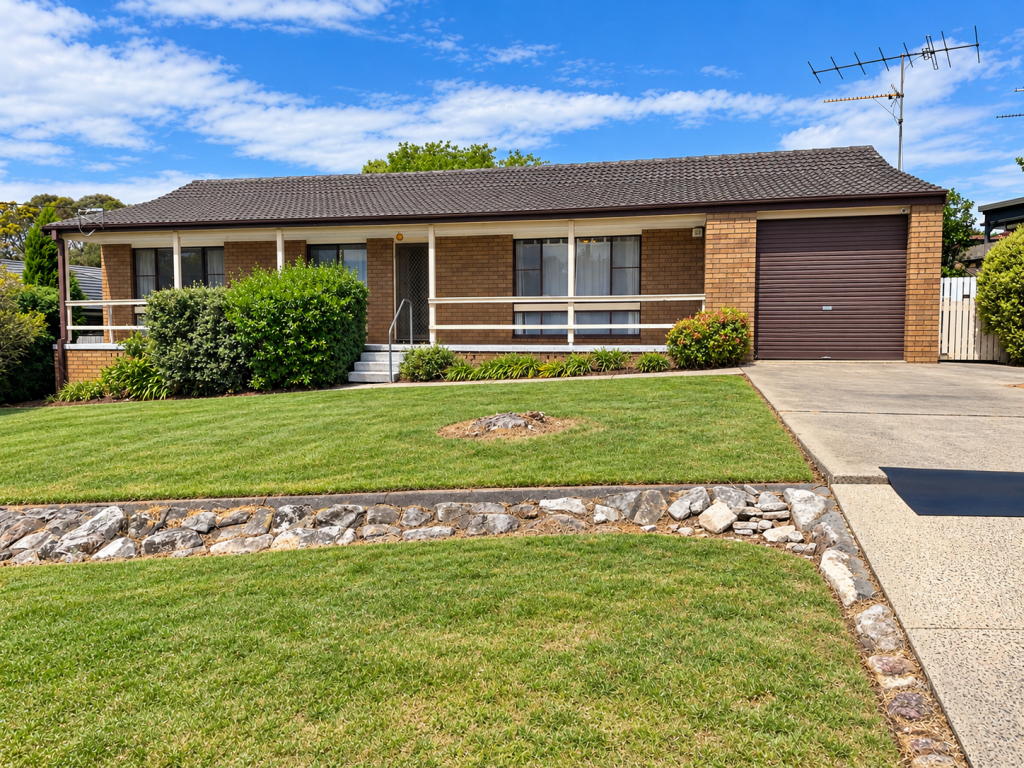 14 Paul Cres, Moss Vale, NSW 2577