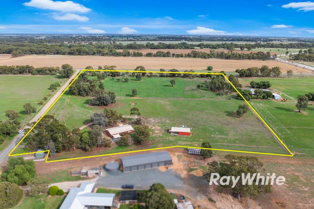 33 Zegelin Rd, Rochester, VIC 3561