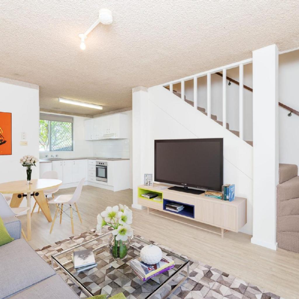 4/80 Samson St, White Gum Valley, WA 6162