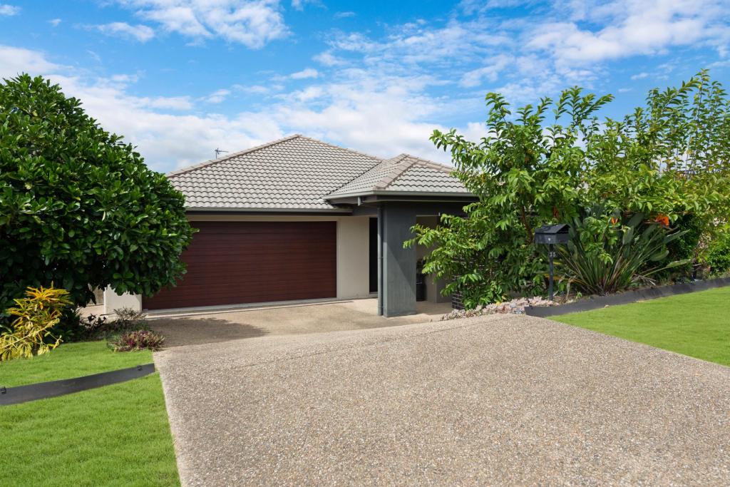 35 Wimmera Cres, Upper Coomera, QLD 4209