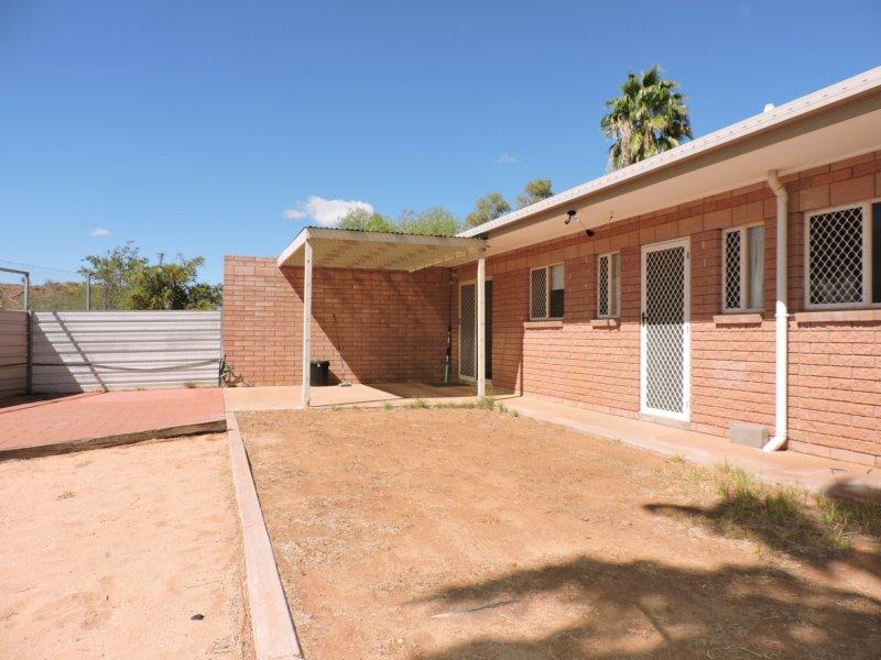 1/4 Baker Ct, Larapinta, NT 0875