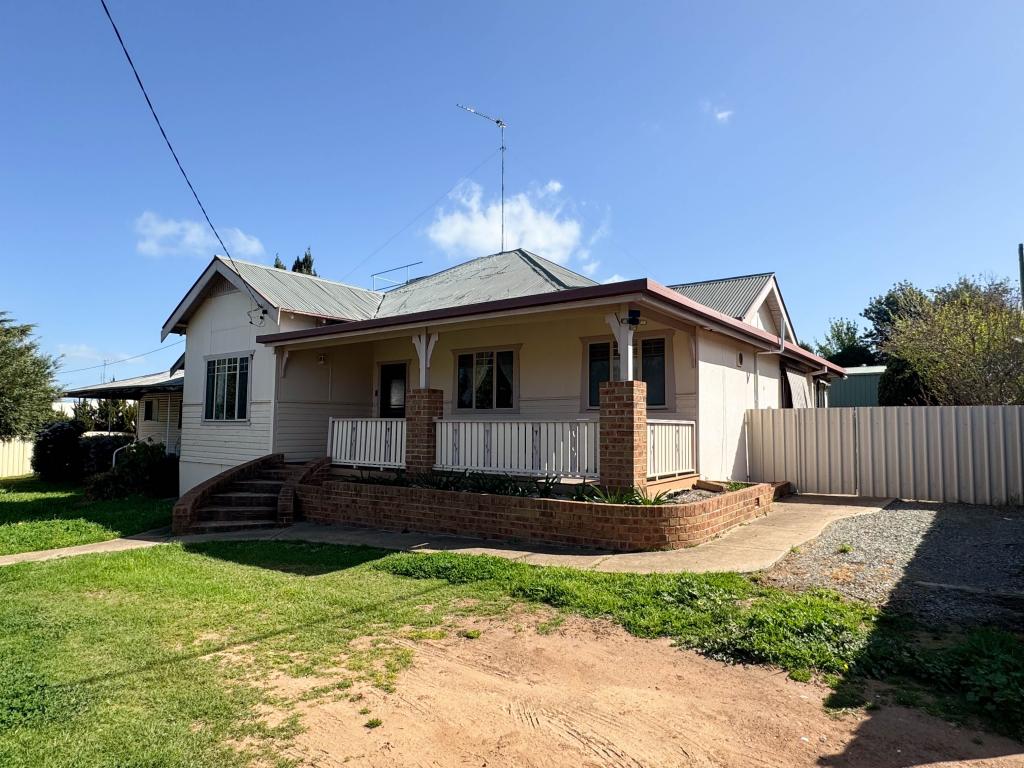 6 Coleman Rd, Parkes, NSW 2870