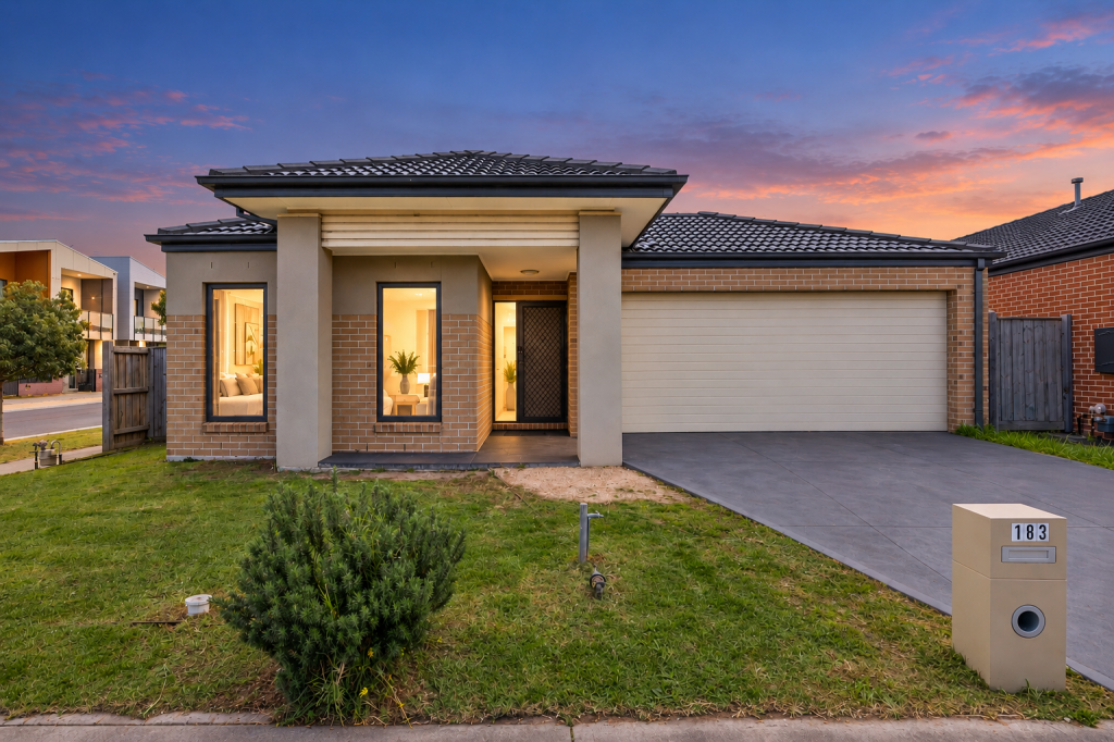 183 SALTWATER PROM, POINT COOK, VIC 3030