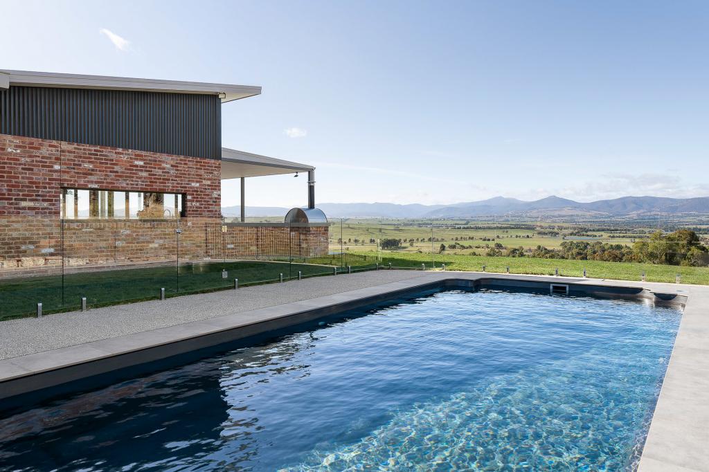 43 Drakes Hill Rd, Mansfield, VIC 3722