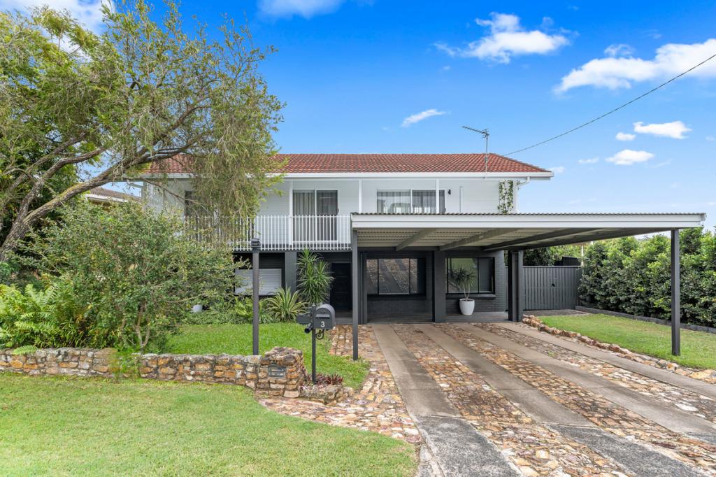 3 Jacaranda Dr, Torquay, QLD 4655