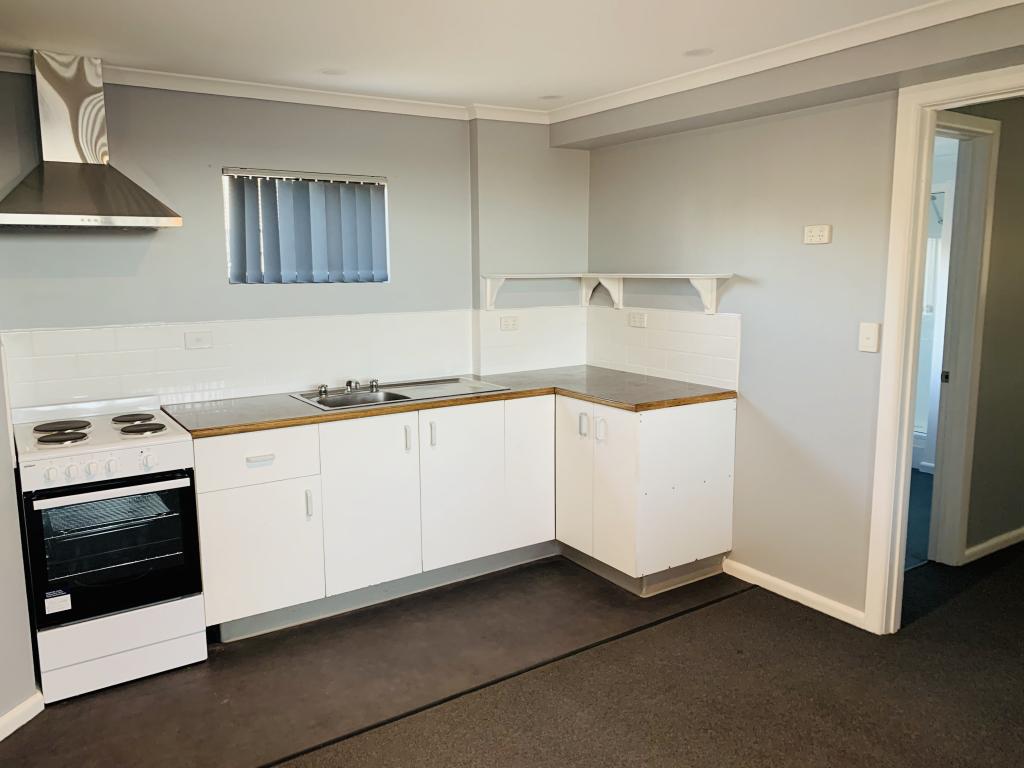 3/2 HOFFMAN ST, MIDWAY POINT, TAS 7171