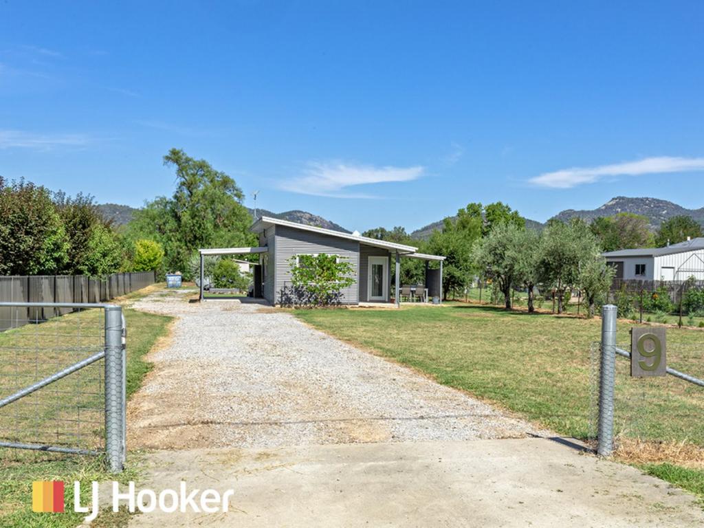 9 Maunder St, Moonbi, NSW 2353