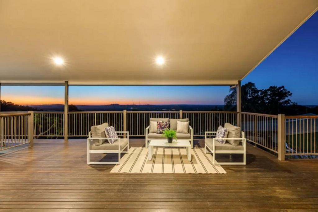 64 Gattera Rd, Landsborough, QLD 4550