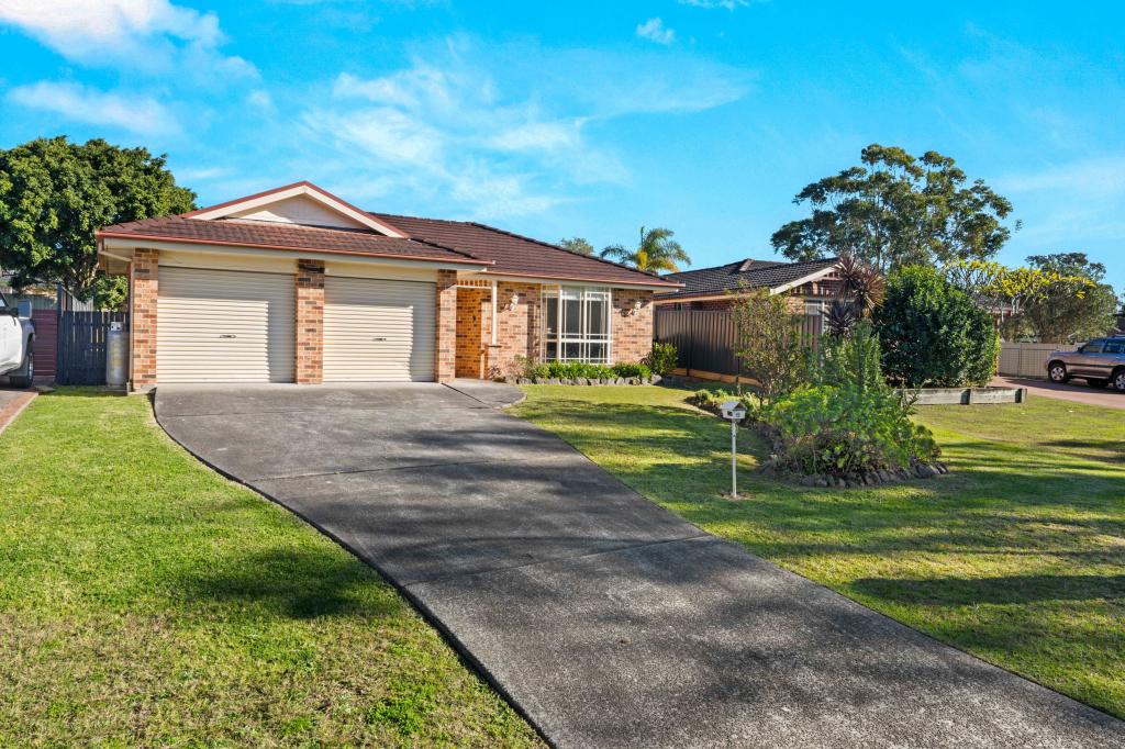 11 BASIL ST, WORRIGEE, NSW 2540