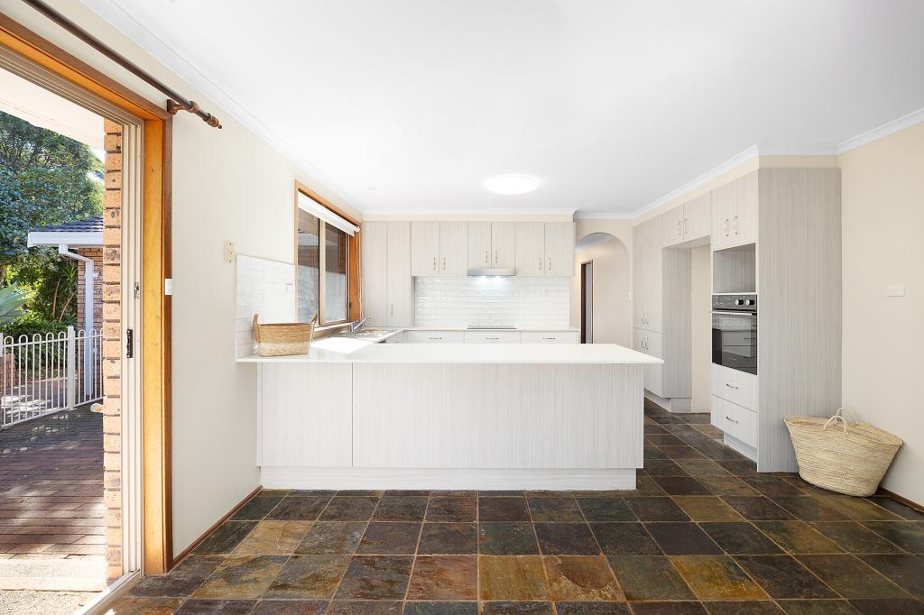 35 Forest Way, Mollymook Beach, NSW 2539