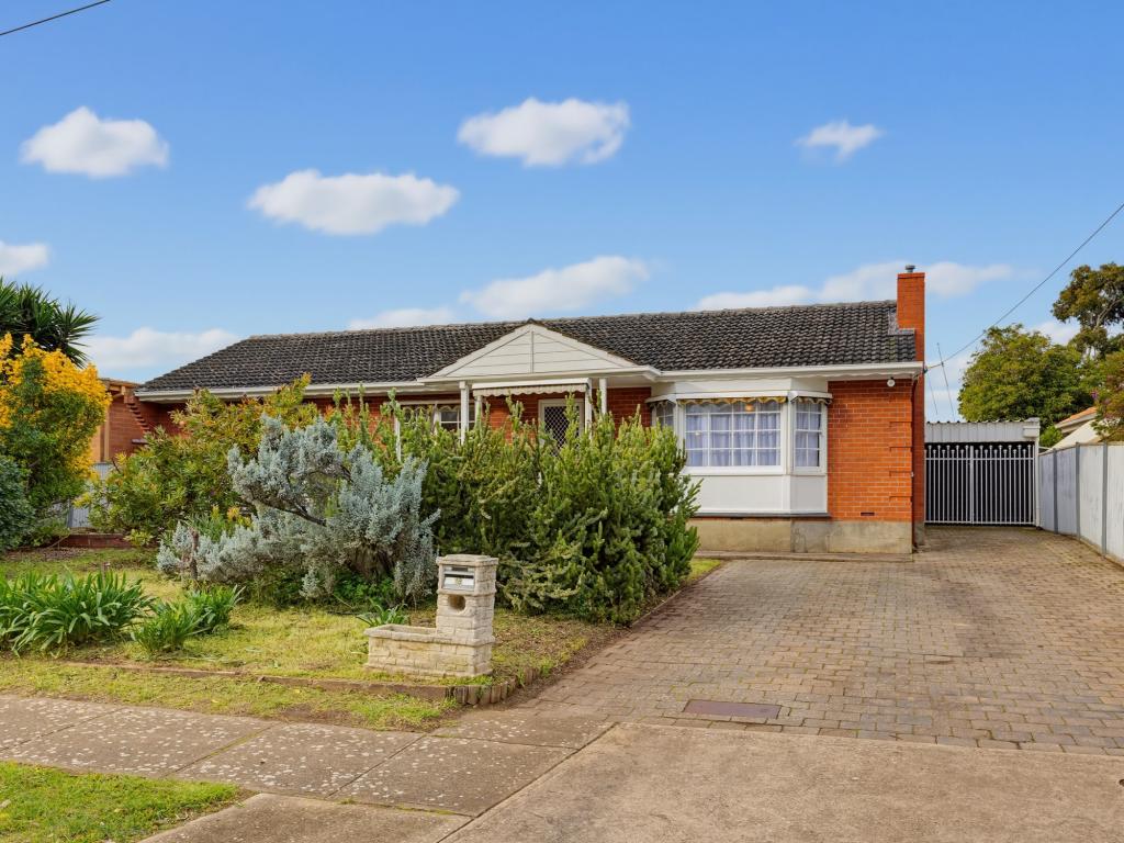 18 Seaview Rd, Morphett Vale, SA 5162