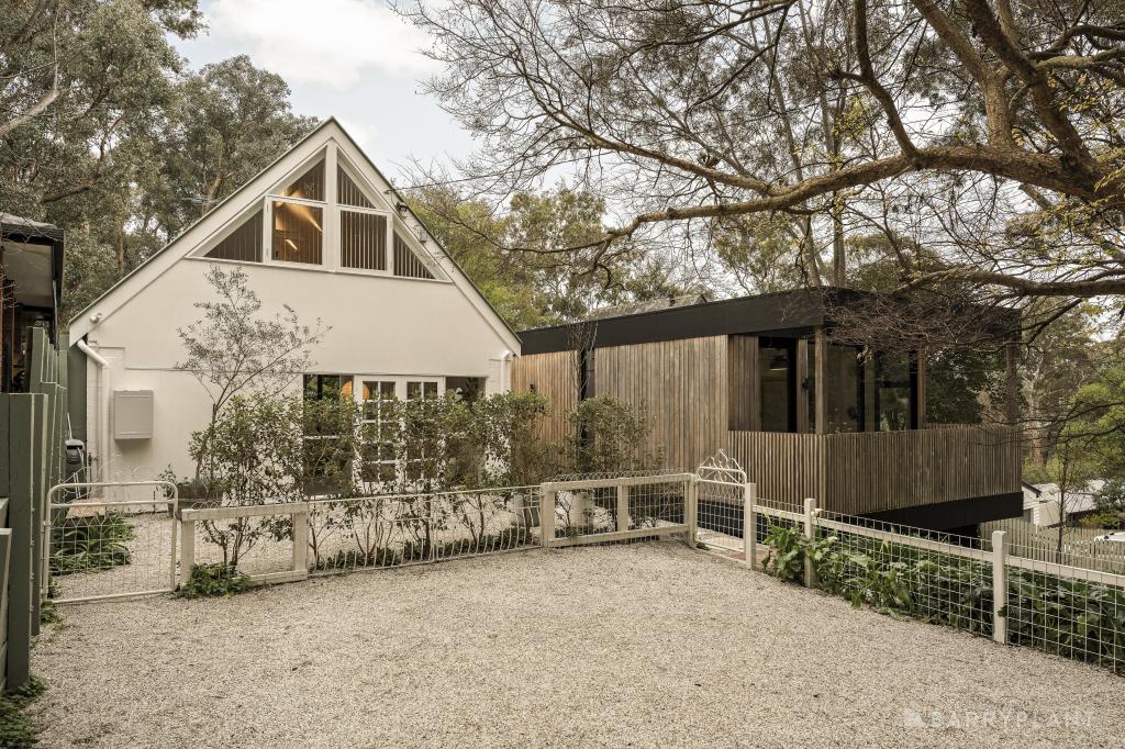2A BRETT ST, WARRANDYTE, VIC 3113