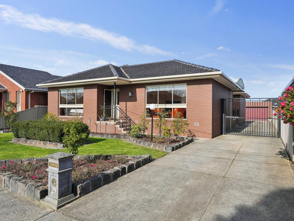 25 Greig St, Reservoir, VIC 3073