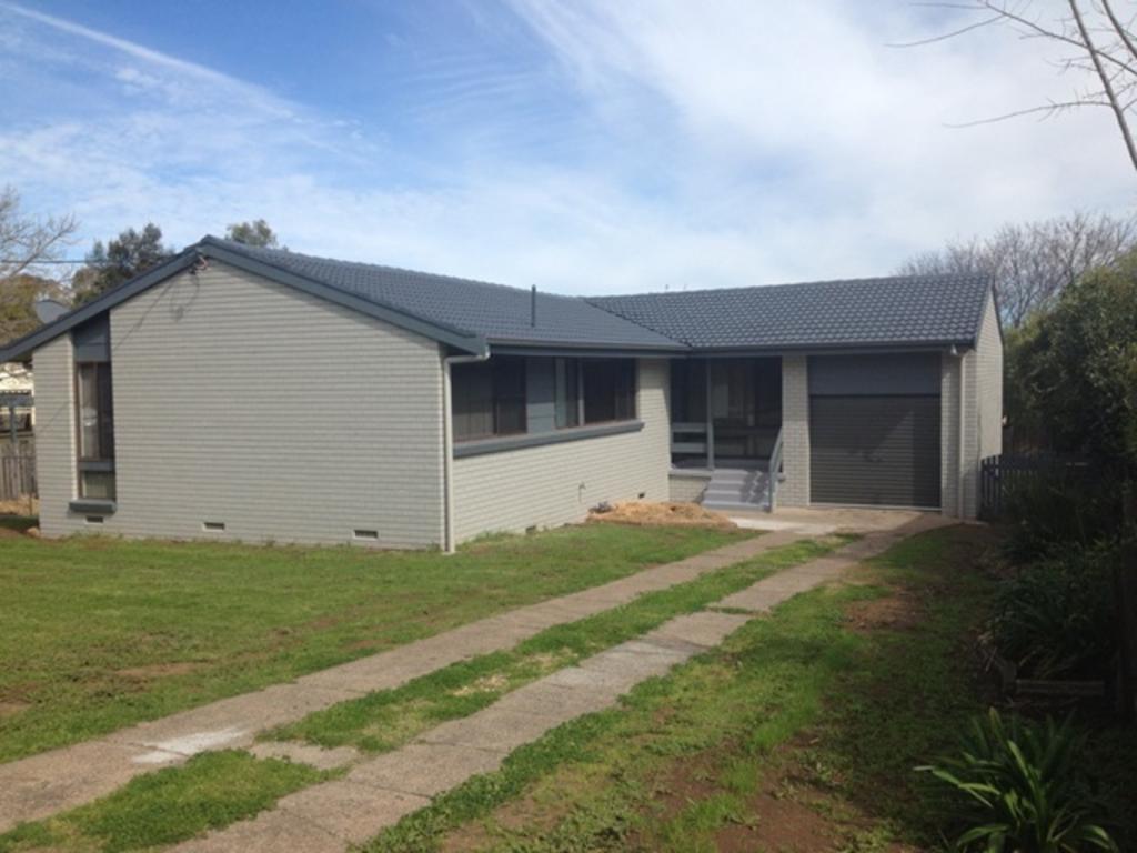 19 STAFFORD ST, SCONE, NSW 2337