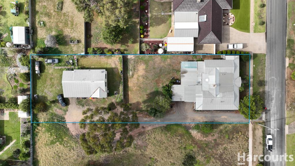 8 And 8a Gould St, Warracknabeal, VIC 3393