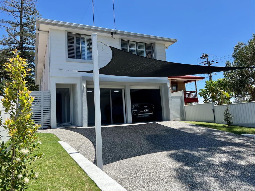 54 Muir St, Labrador, QLD 4215