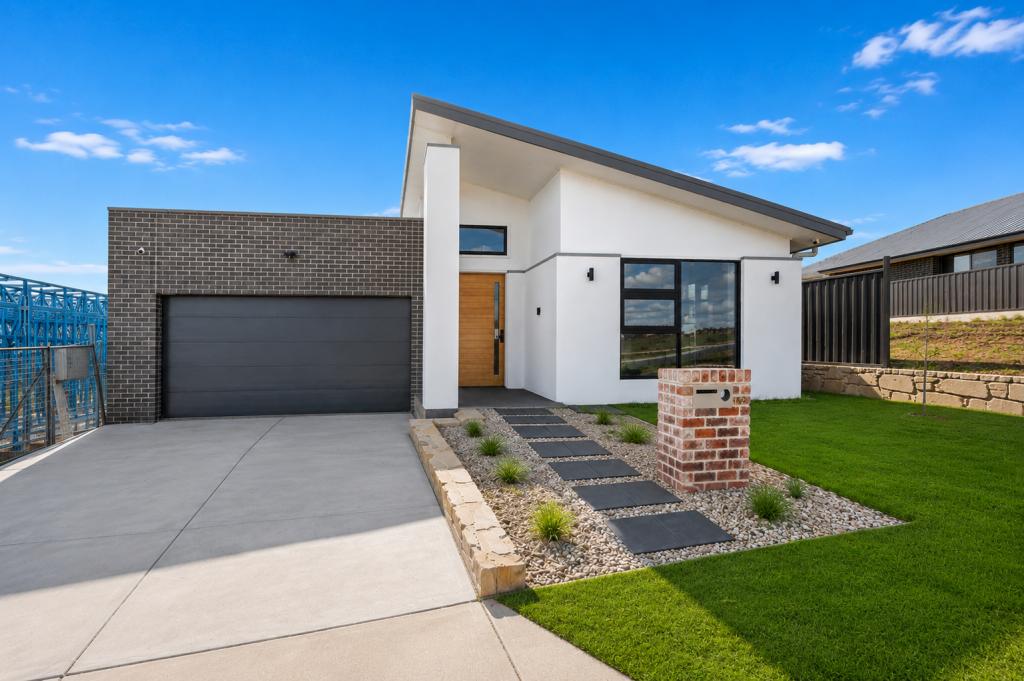 42 Eric Willmot Way, Macnamara, ACT 2615