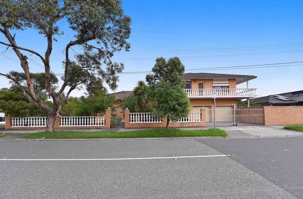 110 Lincoln Dr, Keilor East, VIC 3033