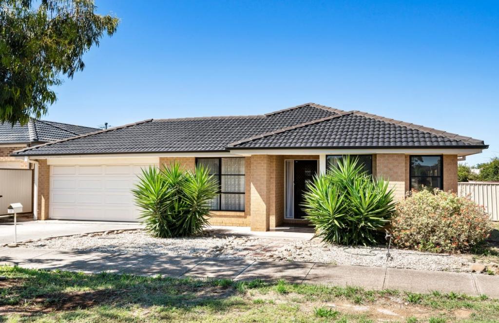 28 Mcburnie Dr, Kurunjang, VIC 3337