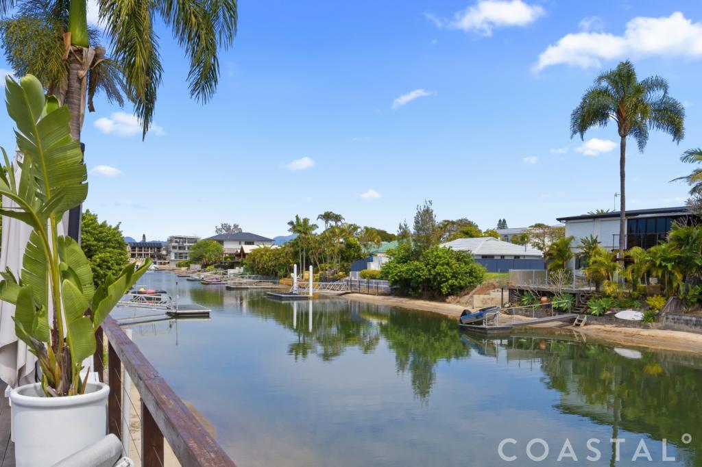 3 Summerland Key, Broadbeach Waters, QLD 4218