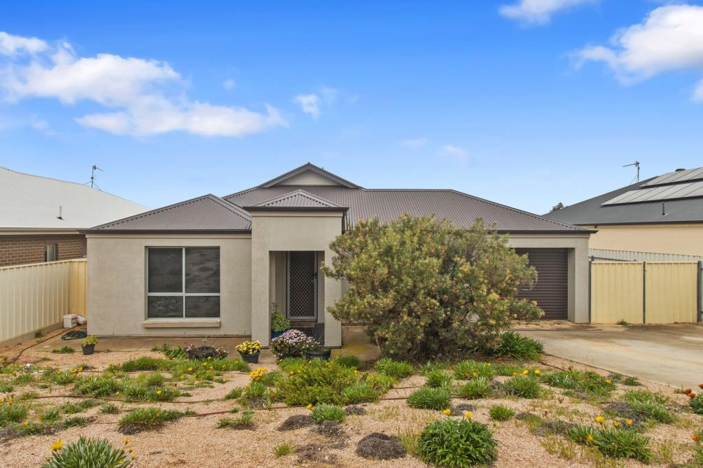 40 Gill St, Moonta Bay, SA 5558