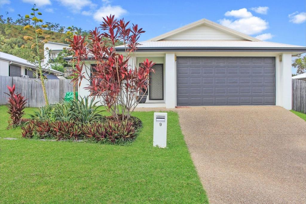 9 Chester St, Mount Louisa, QLD 4814