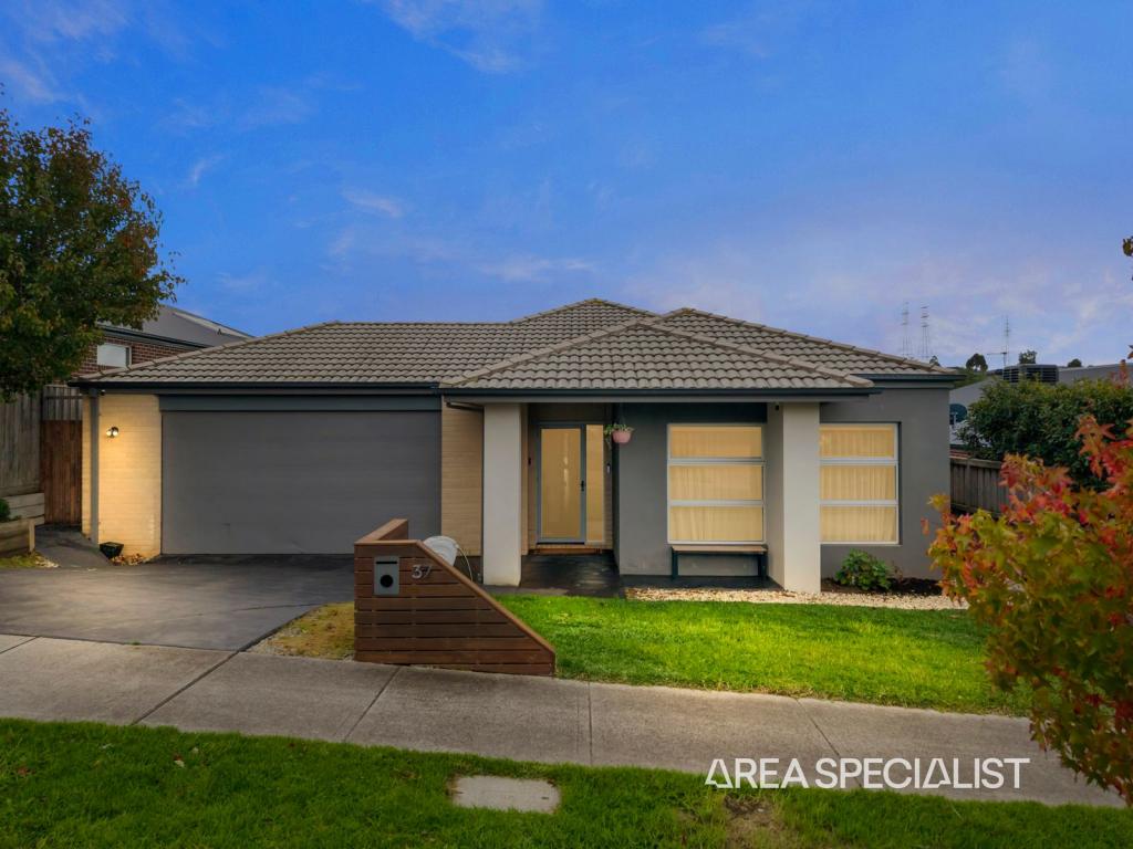 37 Mountford Rise, Pakenham, VIC 3810