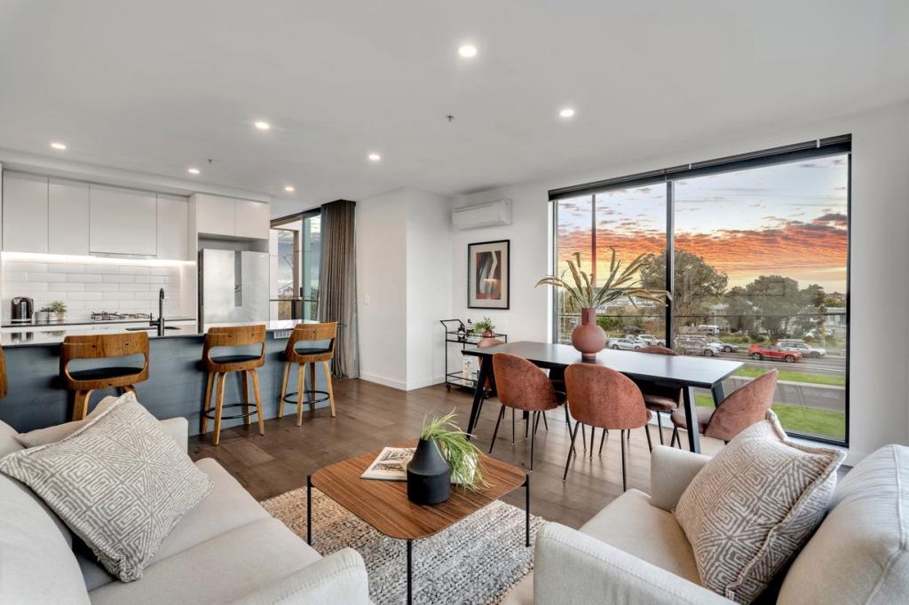 203/82 Bulla Rd, Strathmore, VIC 3041