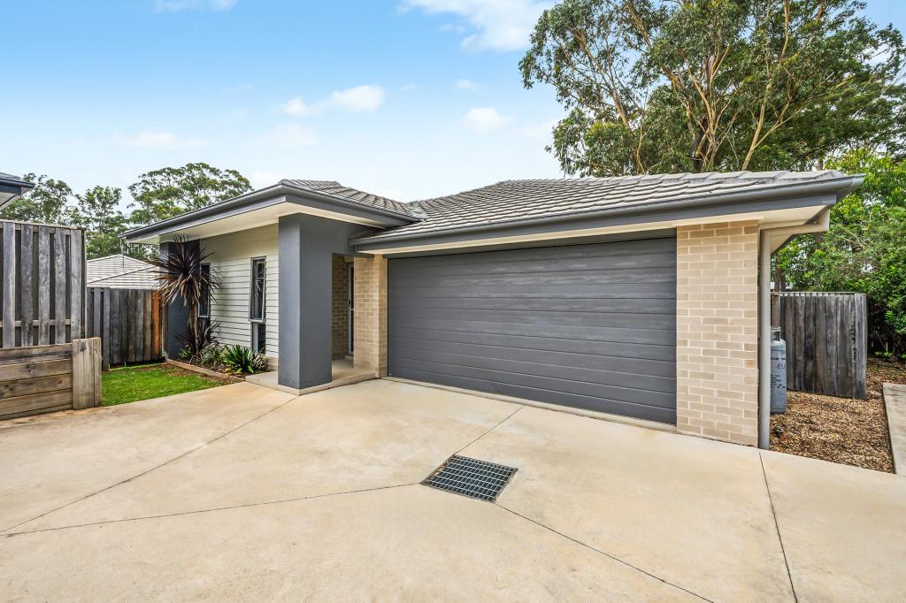 2/35 BLACK CAVIAR PDE, PORT MACQUARIE, NSW 2444