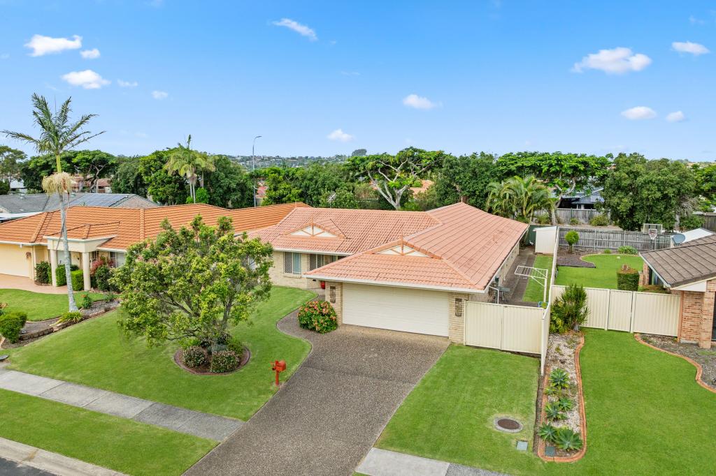 12 RIVERSDALE BVD, BANORA POINT, NSW 2486
