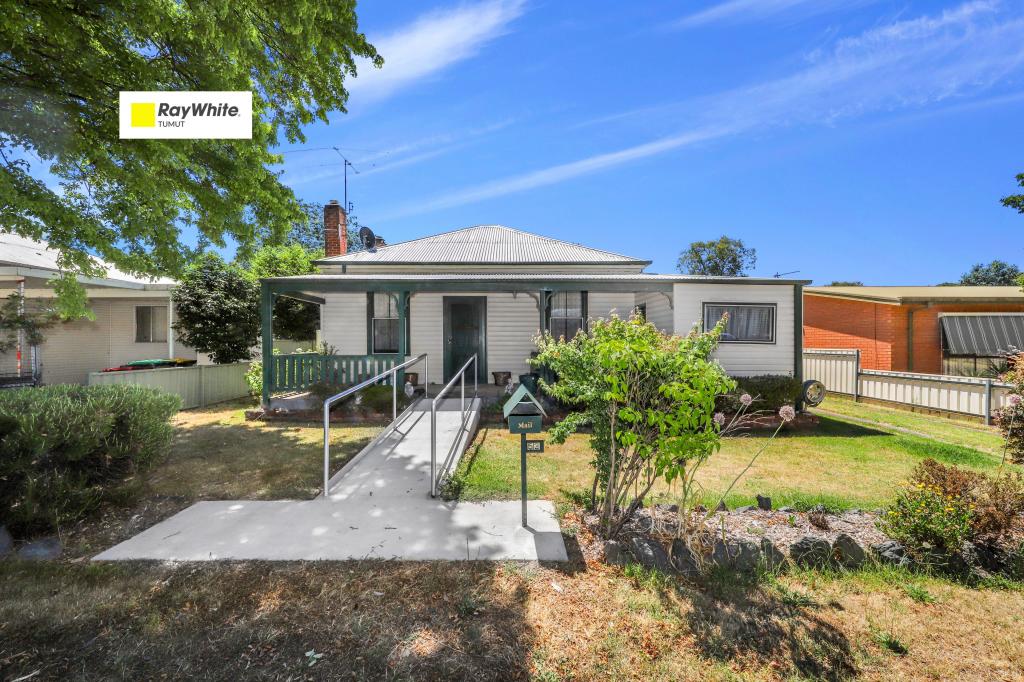 53 HERBERT ST, TUMUT, NSW 2720