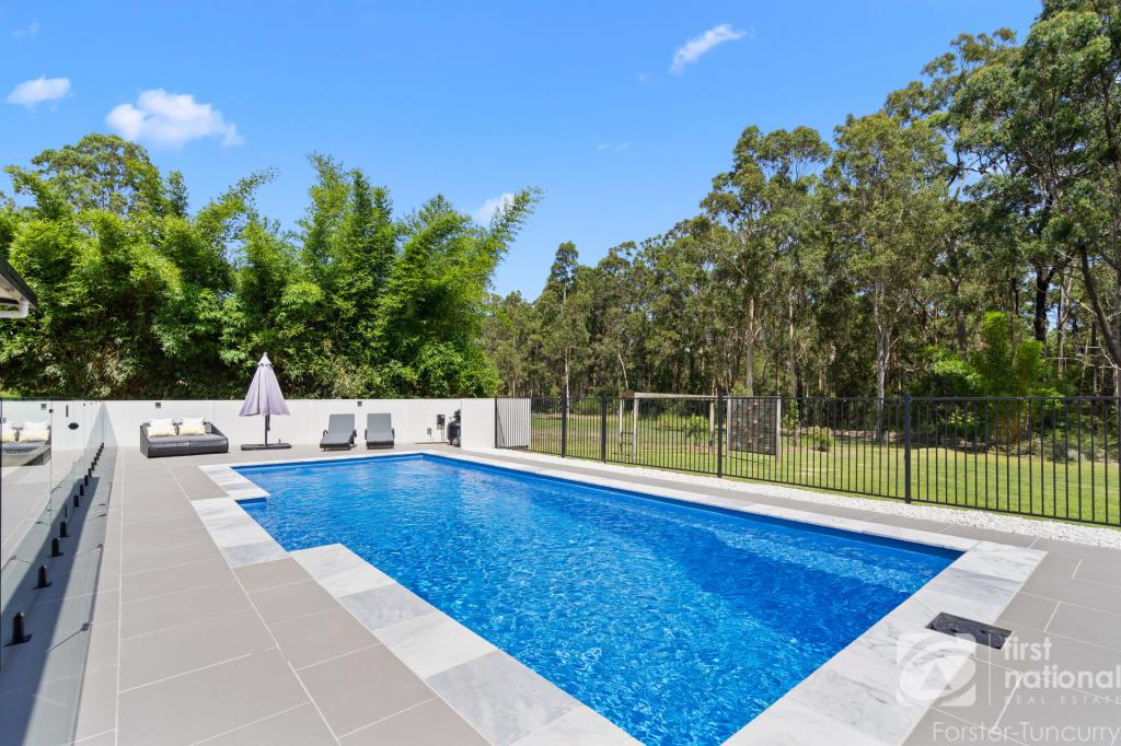 35 Woodlands Dr, Hallidays Point, NSW 2430