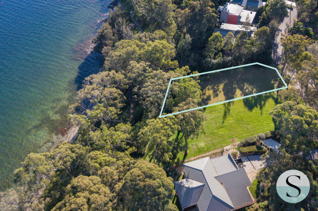 43 LAKE POINT WAY, MURRAYS BEACH, NSW 2281