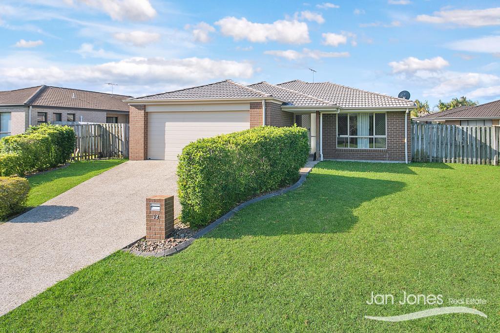 32 Peacherine Cct, Bellmere, QLD 4510