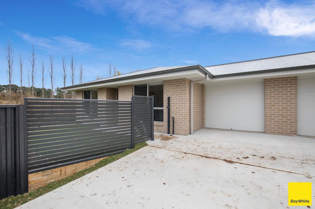 2/13a Madgwick Dr, Armidale, NSW 2350