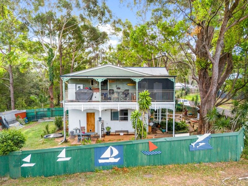 2 Bradman St, Russell Island, QLD 4184