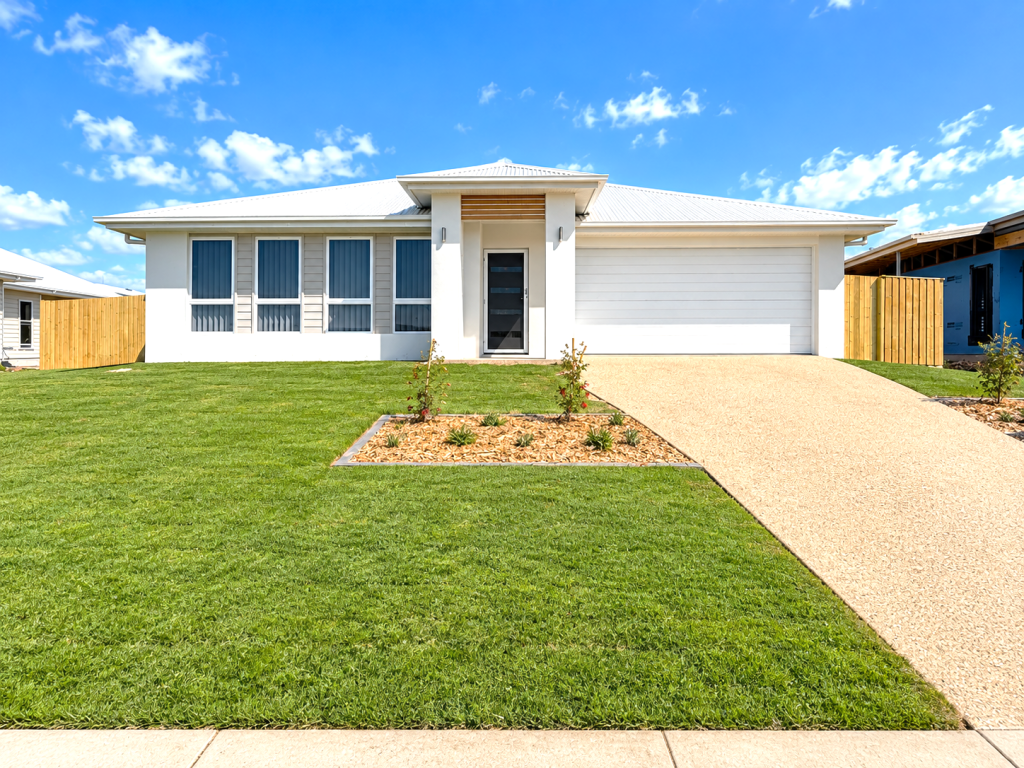 9 Trochus Tce, Innes Park, QLD 4670