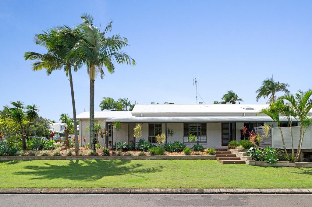 52 Poinsettia Ave, Mooloolaba, QLD 4557