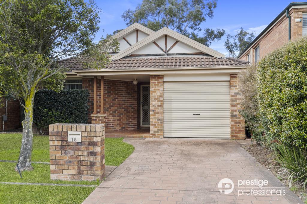 18 Collie Ct, Wattle Grove, NSW 2173