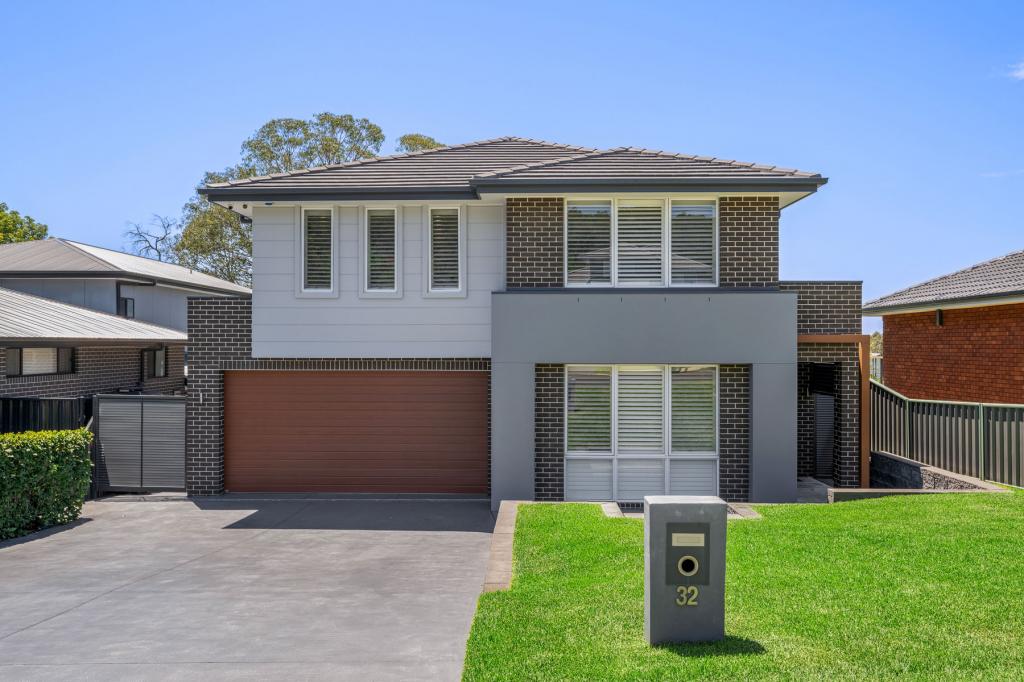 32 Hillcrest Rd, Emu Heights, NSW 2750