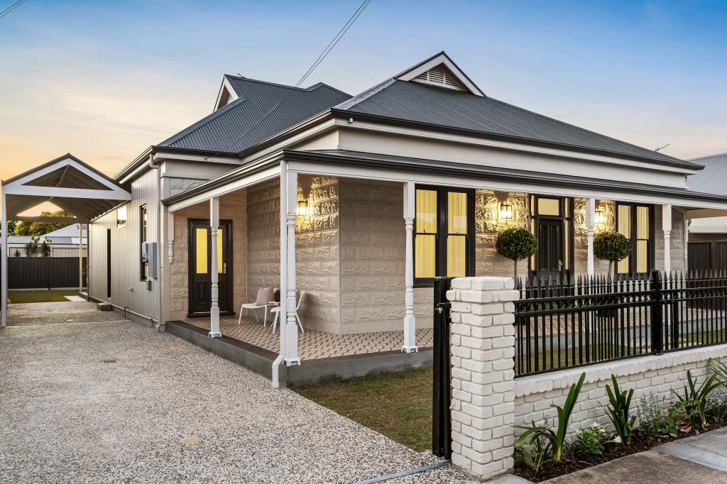 11 Joanna St, Largs Bay, SA 5016