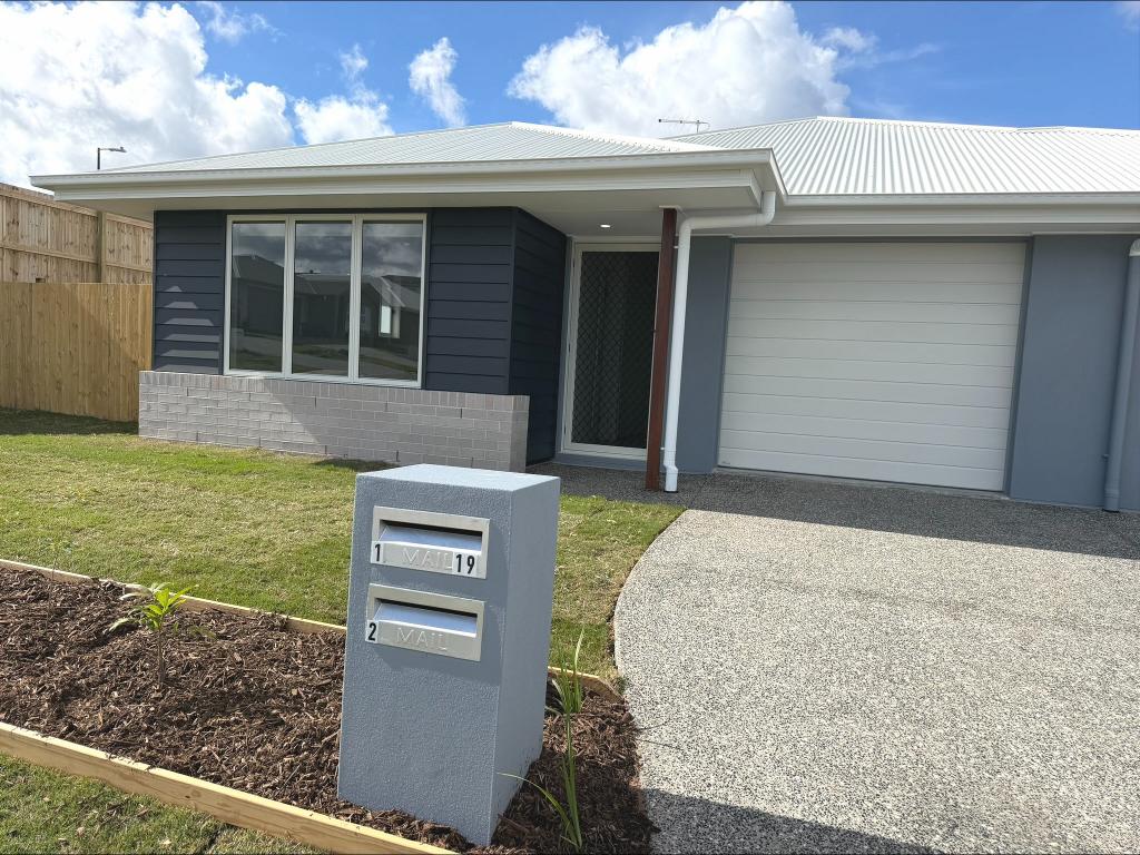 1/19 Provence Pl, Greenbank, QLD 4124
